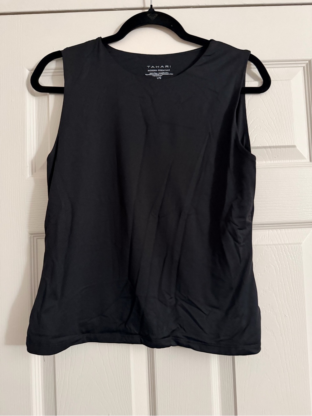Tahari Black Sleeveless Knit Tank Top